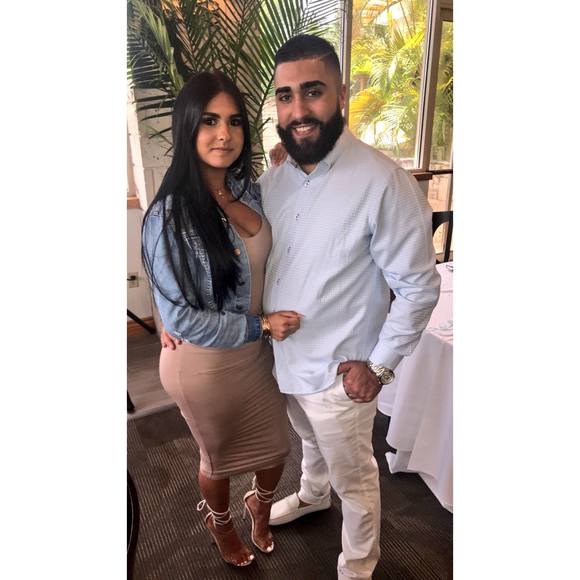 Meet your Posher, Karina - Picture 1 of 1